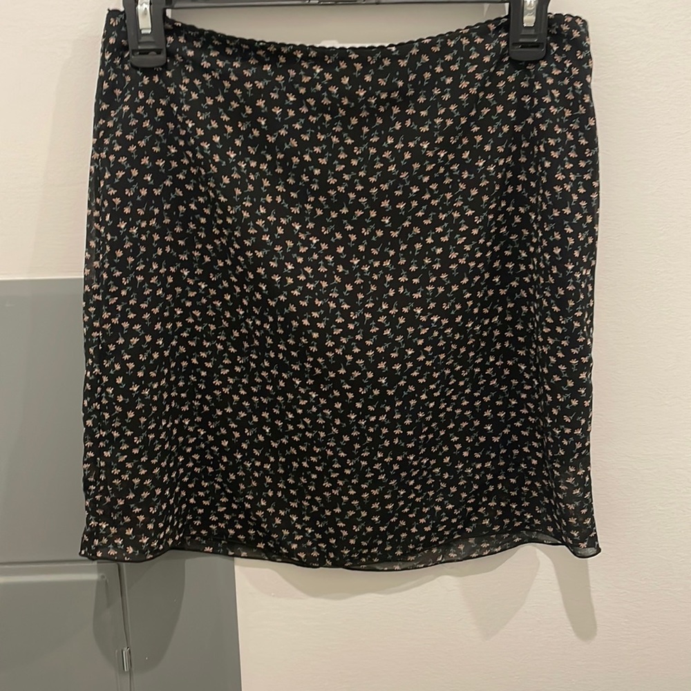 Brandy Melville floral mini skirt